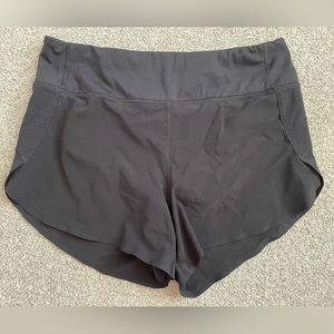 Athleta Run With It 3” running shorts